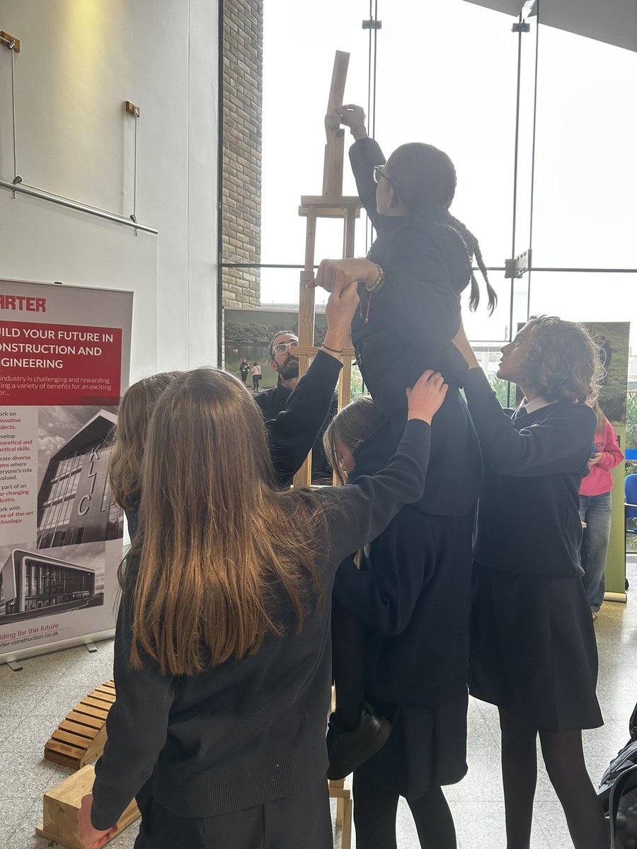 ThorpeSTEMM's tweet photo. Fantastic time for our Y8’s at @JohnInnesCentre ‘Find My Future’ event today. Interesting talks, local employers to meet and inspiring career journeys to hear. #STEMM #STEMCareers https://t.co/YIFK2alPxW
