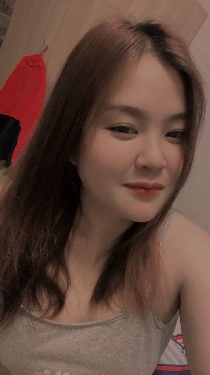 praew0609's tweet photo. ให้��ารมีแฟน เป็นเรื่องของอนาคต 
ปัจจุบัน โสดมากกกก 😆😆 #ลพบุรี https://t.co/m3F8DK0B77