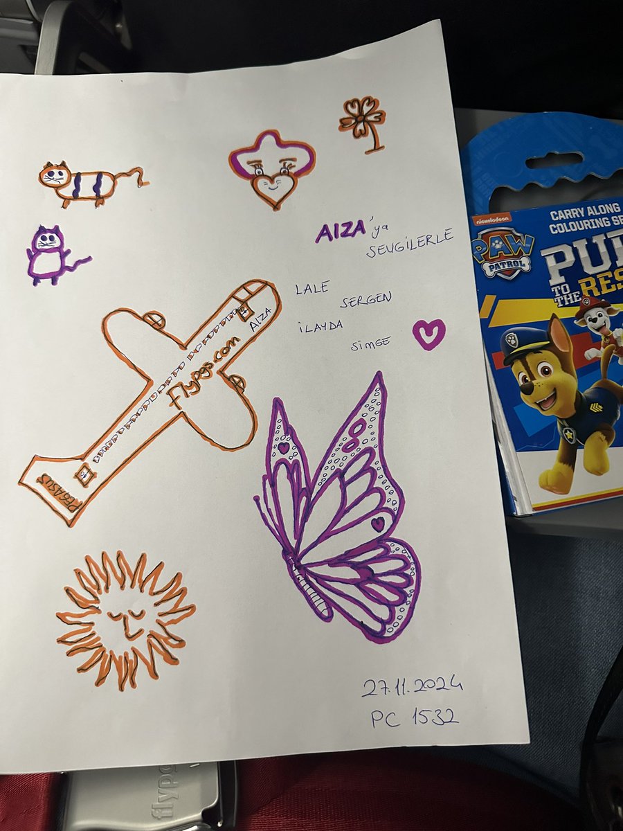 Demek ki tesaduf degilmis demek ki <a href="/flymepegasus/">Pegasus Airlines</a> in tum cabin crew’lari cok tatliymis
Bu sefer de karsilikli resimler cizildi, indikten sonra kokpit gezdirildi, Pilotlarla tanistirildik. Kiymetli Ataturk rozetimiz ve resimimiz icin cok tesekkur ederiz <a href="/ucurbenipegasus/">Pegasus Hava Yolları</a>