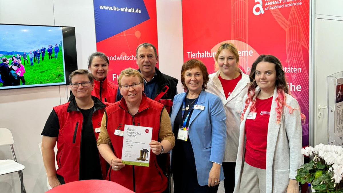 Topplatzierung: Im #Agrarhochschulranking 2024 von top agrar &amp; Karrero belegt der Studienbereich #Landwirtschaft der #hsanhalt in der Kategorie „Beste Lehre – #Tierproduktion“ den ersten Platz. Abgestimmt haben über 3.800 Studierende. 
Details: ➡️ t1p.de/a79gq