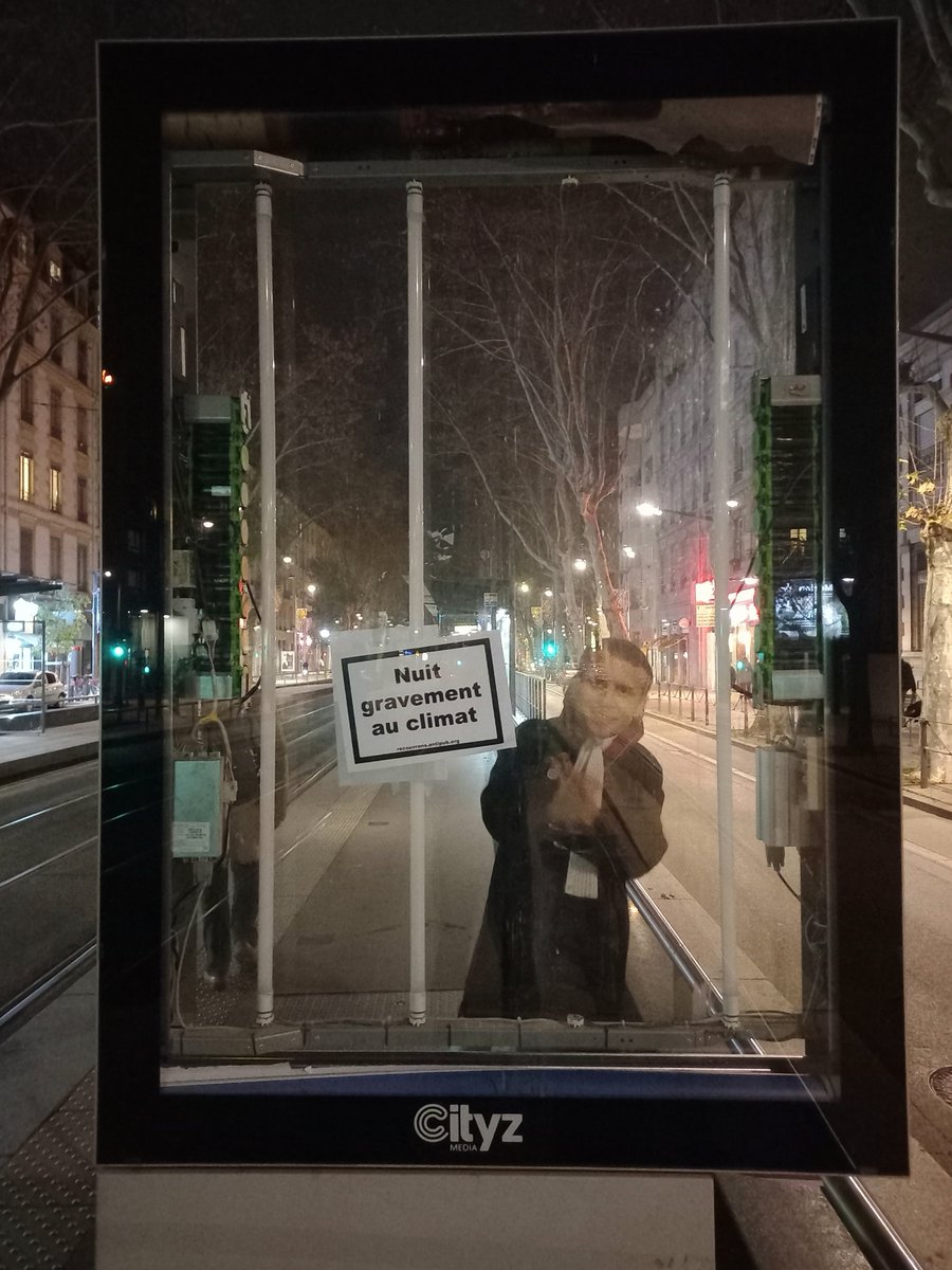 Résistance à l'Agression Publicitaire tweet media