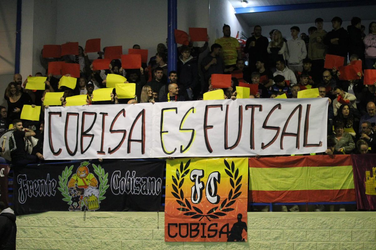 👏🏻GRACIAS jugadores,GRACIAS cuerpo técnico, GRACIAS directiva, GRACIAS AFICIÓN!

🔥Simplemente impresionante lo vivido ayer en nuestra casa, en nuestro municipal!⚽️

Pd: quien pueda que empate porque superarlo no lo vais a superar.🤷🏻‍♂️