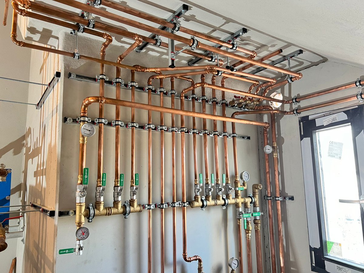 WOW 🤩 Check out this install from our team in Spain! A quality job 👌🏼 If you want to see installations from around the globe like and share this incredible masterpiece ✨🌎 

#ConexBanninger #BPress #pipeworkpioreers #Installation