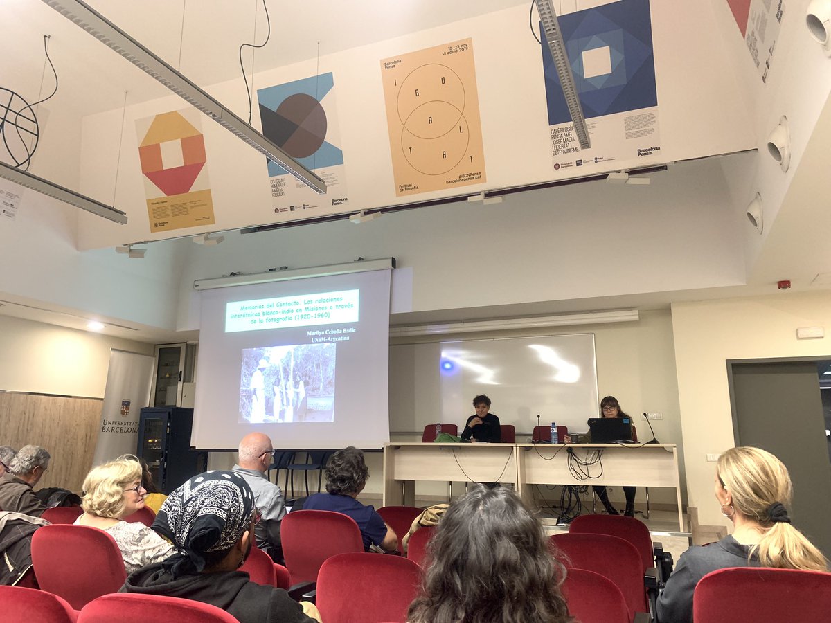 📣Avui <a href="/FabiolaMancine2/">Fabiola Mancinelli</a> ha presentat la conferència inaugural del Màster en Antropologia i Etnografia, amb la Prof. Marilyn Cebolla, que ha ofert la ponència "Les relacions interètniques blanc-indis a través de la fotografia a Misiones, Argentina".