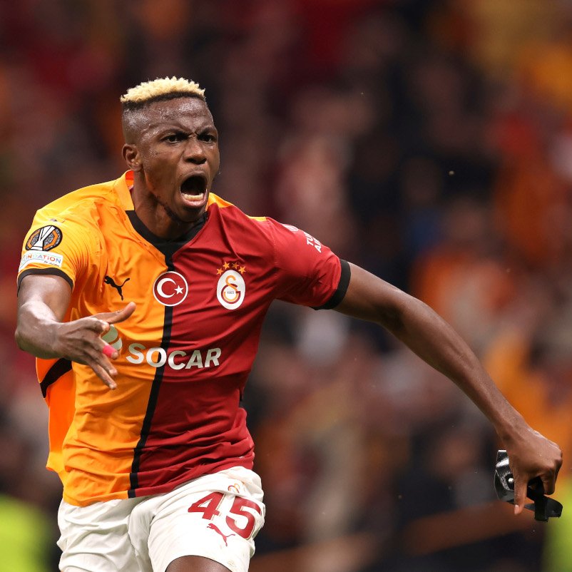 GyokeresVision's tweet photo. 🚨 Rúben Amorim a identifié trois cibles qu'il espère attirer à Manchester United :

🏴󠁧󠁢󠁥󠁮󠁧󠁿 Jarrad Branthwaite
🇸🇪 Viktor Gyokeres
🇳🇬 Victor Osimhen 

(Source : Fichajes) https://t.co/h3Yf7GVG5O