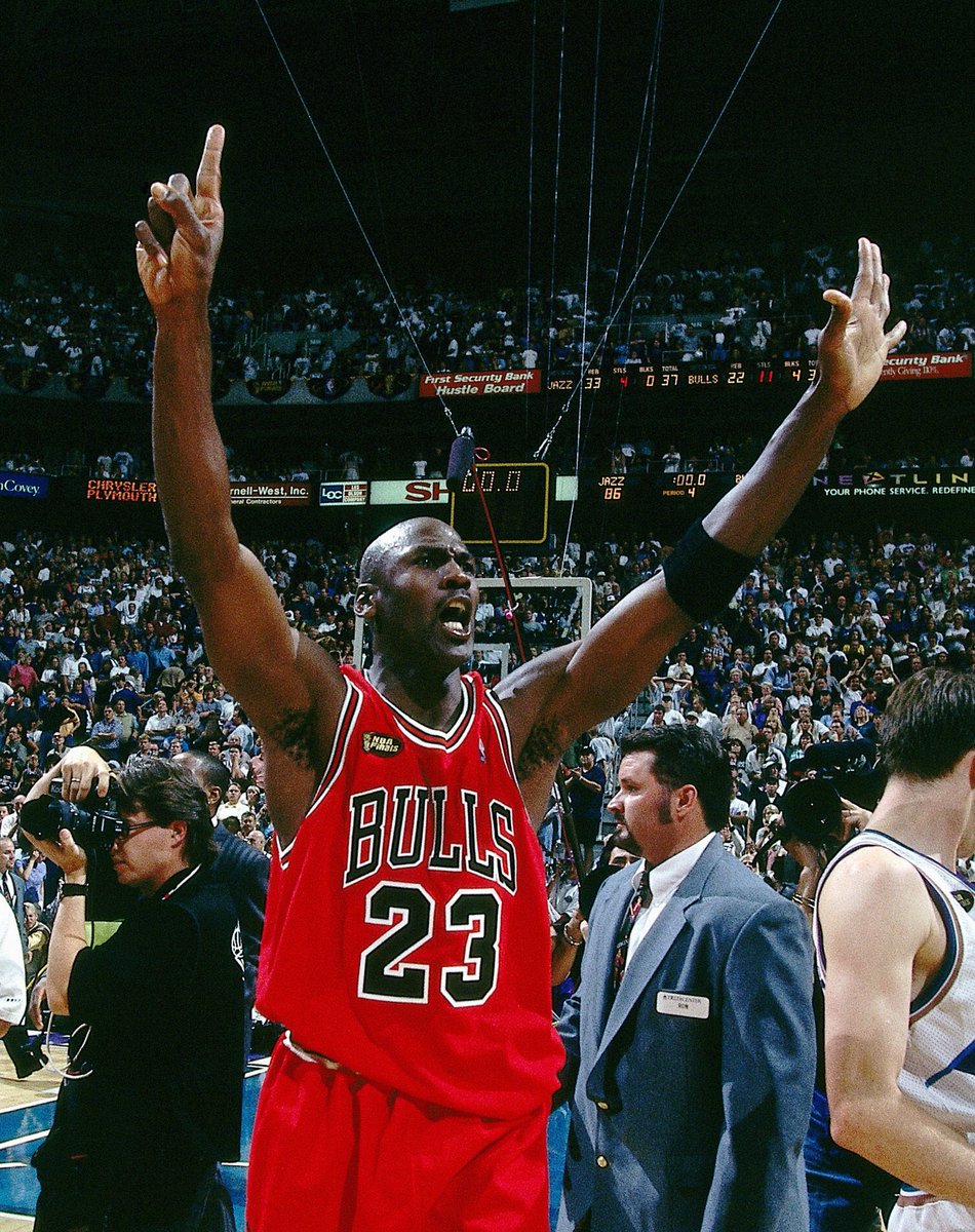 BleacherReport's tweet image. What's a sports moment you're most thankful for? 🙌