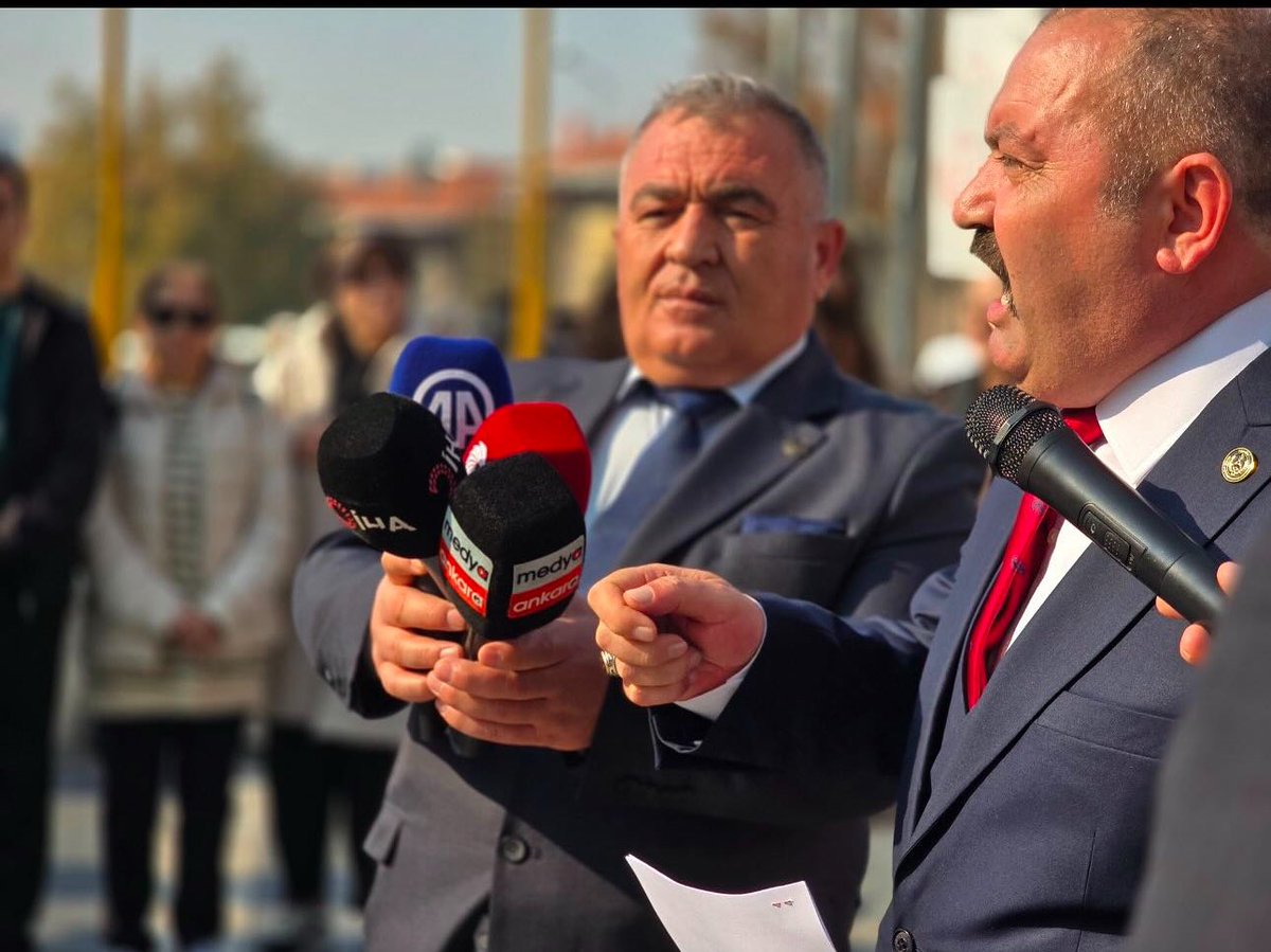 Kahraman #UzmanÇavuş ‘ların 38 yıldır el atılmayan mağduriyetleri var.
2023 yılda 7281 sayılı kanuna istinaden 2847 sayılı yasaya uygun kamu yararına derneği kuruldu
7281 sayılı kanun tüzüğü  içinde #UzmanÇavuş Uzman erbaş geçen derneklerin kapatılıp tüm mal varlıklarını Temud’a