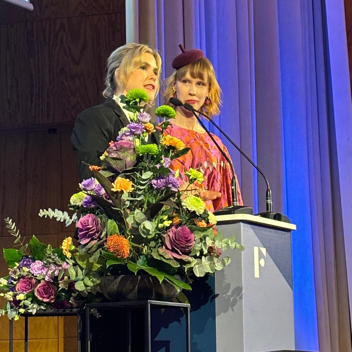 Vuoden 2024 tietokirjallisuuden Finlandia-palkinnon voitti Sofia Tawastin ja Riikka Leinosen teos Suuri valhe vammaisuudesta (<a href="/TammiKirjat/">Tammi</a>). Lämpimät onnittelut! <a href="/kirjasaatio/">Finlandia-palkinnot</a> #faktahommissa #tietokirja