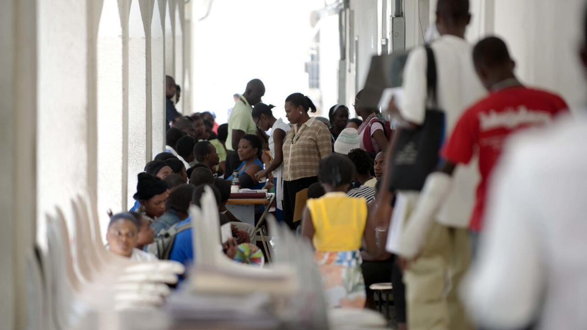 RFIAmeriques's tweet photo. En Haïti, les hôpitaux sous pression https://t.co/5sjpKMzURG https://t.co/j8NqU1WMLy