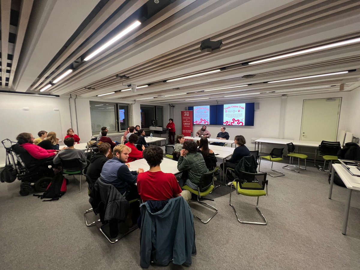 PhilipHutch98's tweet image. Thank you @WarwickLabour for inviting me to talk about @GMB_union and how young people can get involved in trade unions.
My message was simple: our generation experienced over a decade of stagnant pay and reduced rights at work.
So join a union and fight for a better future ✊