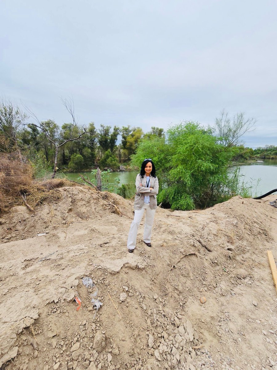 KatrinaPierson's tweet image. #BUILDTHATWALL 🇺🇸