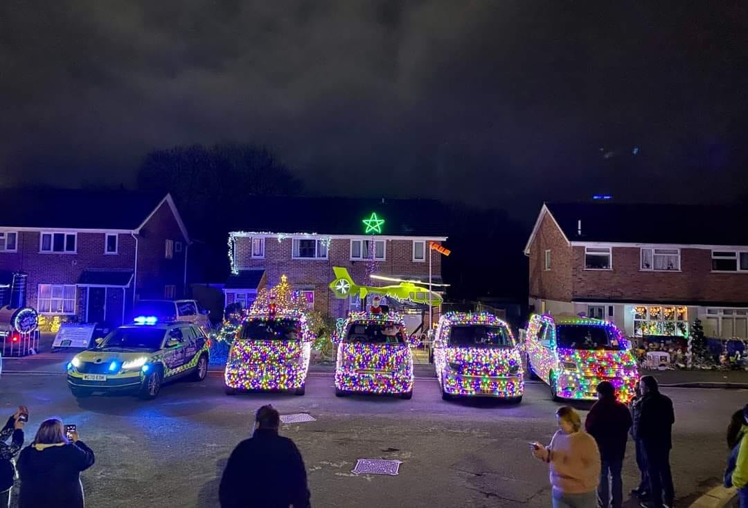 GWAAC's tweet photo. We're lucky to have amazing supporters across our region who are finding festive ways to raise vital funds for our work. 🎄🚁

Whether it's a Christmas light display, a carol concert or even a trip to Santa's Grotto! 🎅

Find your nearest festive events:

https://t.co/GTJsEacSy3 https://t.co/JaGLADkI0v