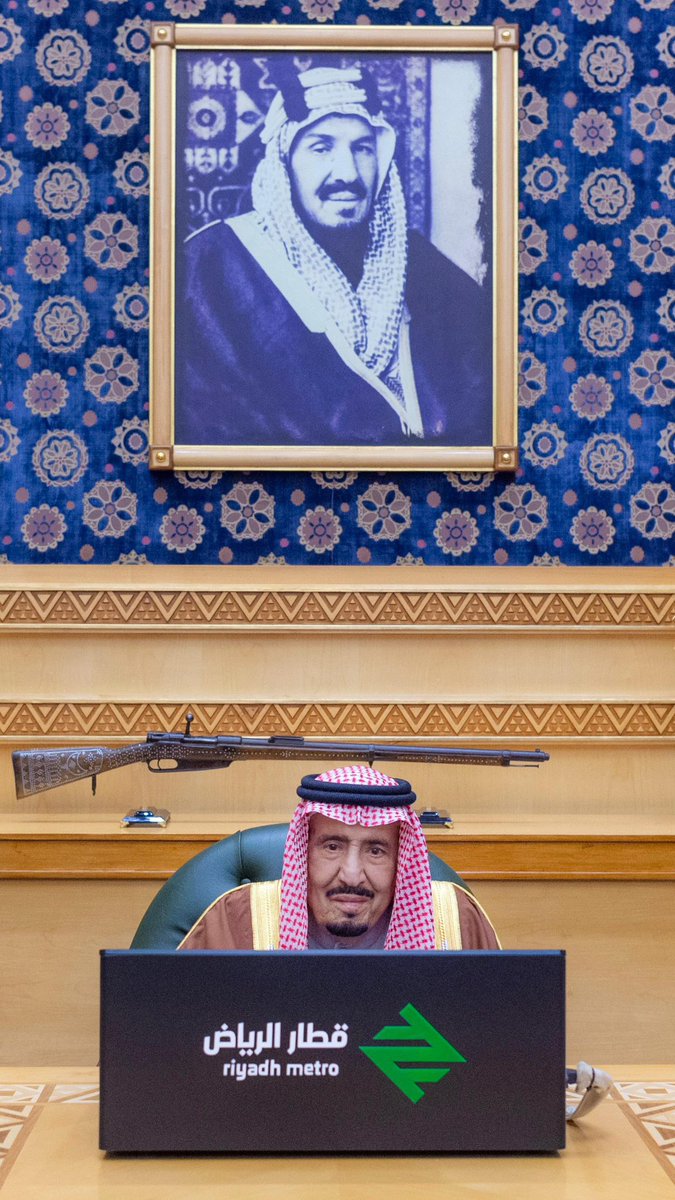 SaudM_Alsaud's tweet photo. سلام يا سلمان رمز الـقـيـادة
صقر العروبه يوم طير العدا حام🤍 https://t.co/KiPMZQuSDu