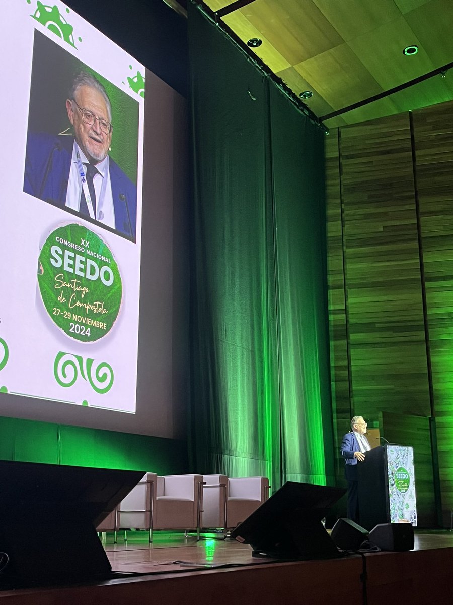 Magnifica charla inaugural. dr
Dr Felipe Casanueva. Reescribiendo la historia de la Obesidad. <a href="/SociedadSeedo/">SEEDO</a>