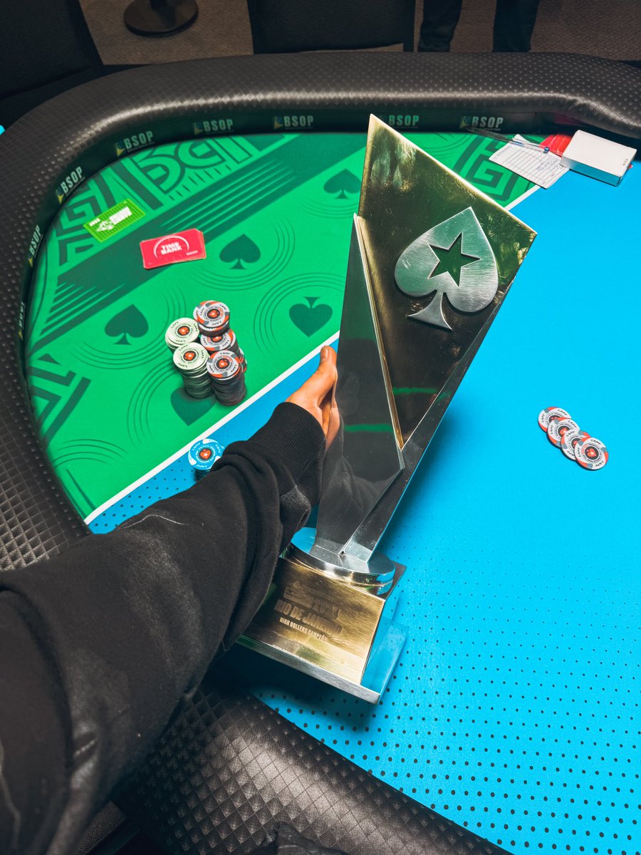 LAPT 2024:
Fecha 1 - Panamá 🇵🇦 ( 1 🏆)
Fecha 2 - México 🇲🇽 (2 🏆)
Fecha 3 - Río 🇧🇷 (2 🏆)
Fecha 4 - Sao Paulo (1 🏆)

Ganamos 1 evento en cada serie jugada este año. 
Quedamos 5to en el ranking anual. 

Agradecer, aprender, mejorar y seguir.