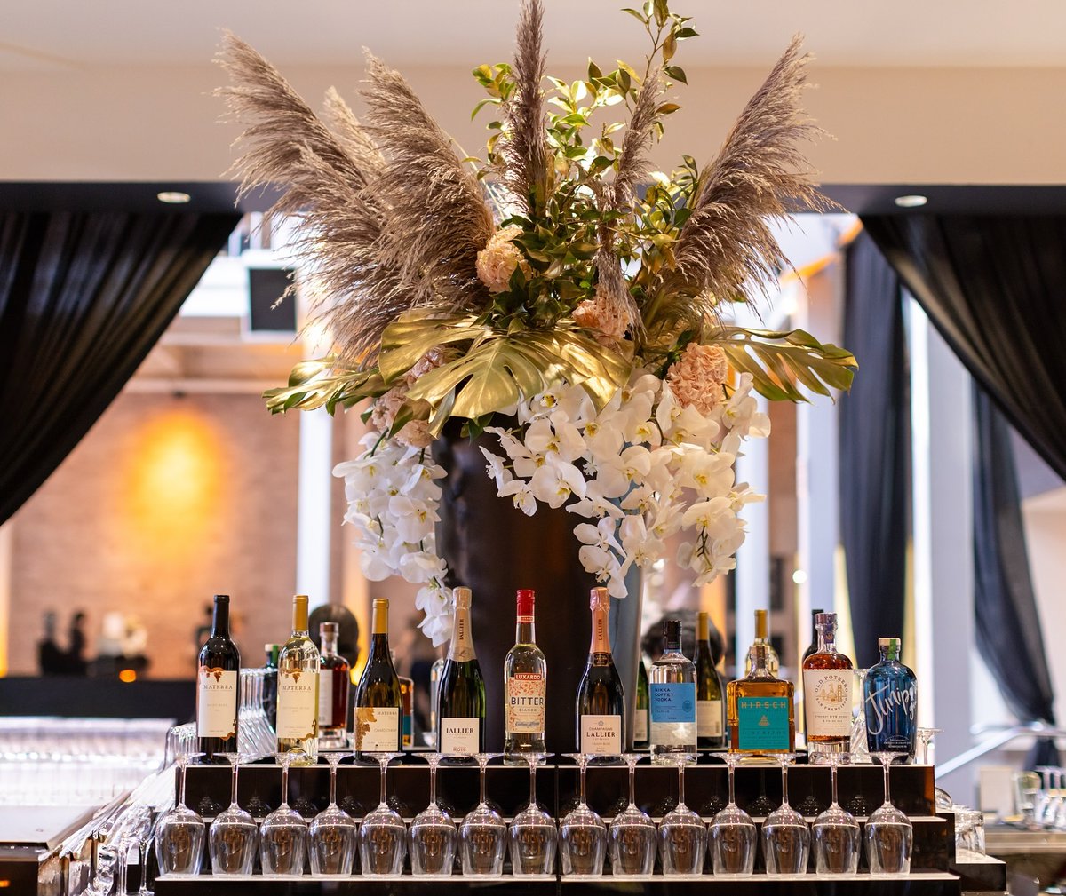 This Thanksgiving season, we’re reflecting on some of SFDC’s past events filled with vibrant fall colors and stunning floral displays, celebrating the beauty of autumn. Wishing you a warm and joyful Thanksgiving 🍁🌻 #thanksgiving #floral #sfdc #sfdesigncenter