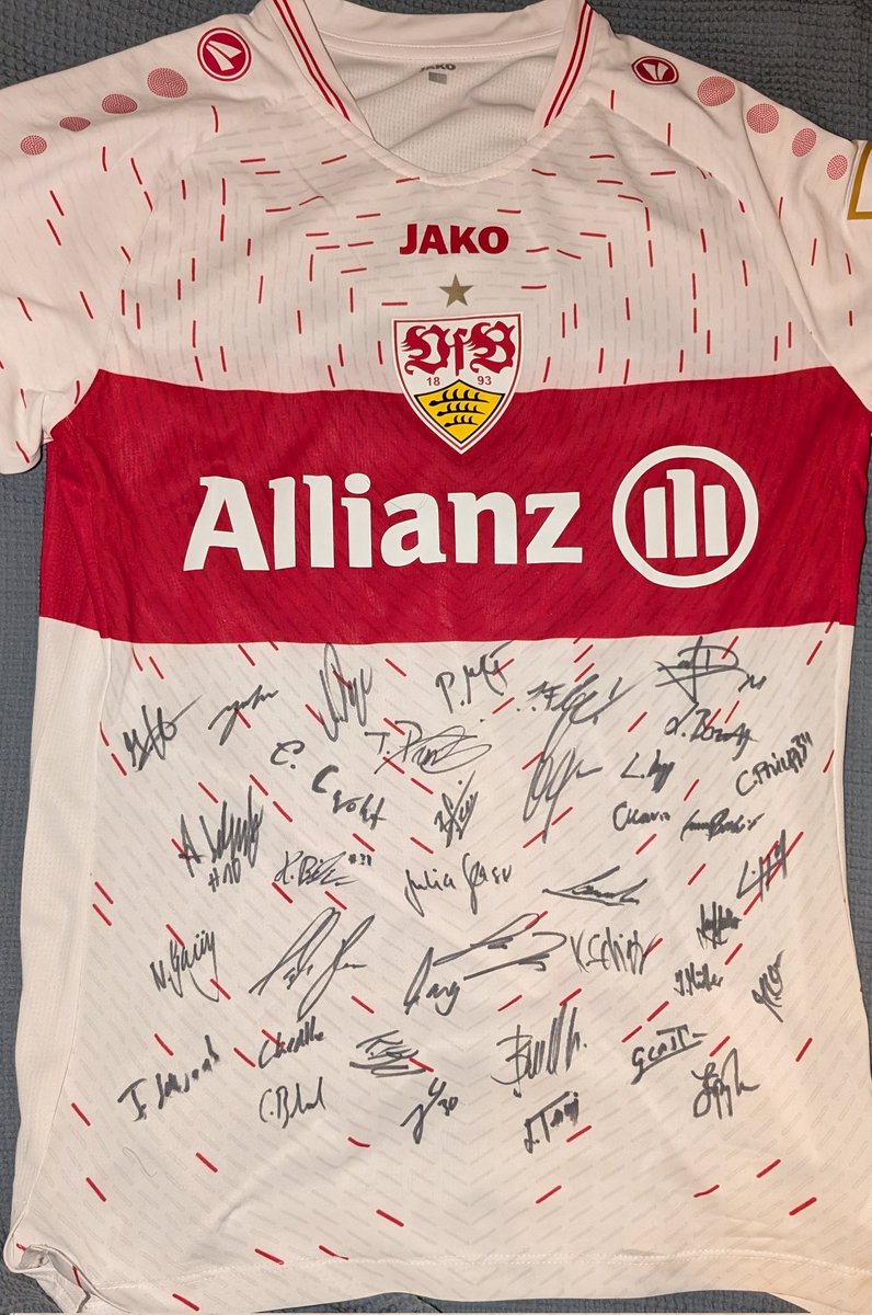 Wenn ihr einen tollen #VfB Podcast verfolgen bzw. unterstützen wollt,
schaut am besten noch heute auf
brustringfrauen.de vorbei! Ihr erhaltet dabei auch die Chance auf tolle Überraschungen.

Vielen Dank an die Losfee Dafina Redzepi von den <a href="/VfB_Frauen/">VfB Stuttgart Frauen</a> !