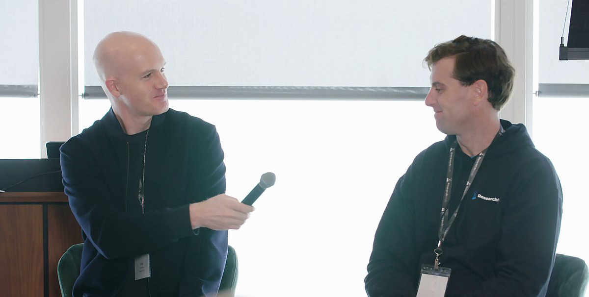 ResearchHubF's tweet image. These are the two ResearchHub co-founders, Brian Armstrong and Patrick Joyce.
They kicked off SciCon 2024 with a fire-side chat, setting the tone for an event packed with transformative ideas
Here’s your summary of what went down—in 13 tweets.