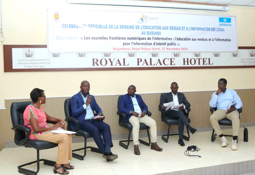 Ravi d'avoir participé dans un panel d’échanges où j'ai  présenté les initiatives des Nations Unies pour l’intégrité de l'information, dans le cadre de la célébration de la Semaine de l’Éducation au Médias et à l'Information, organisé par <a href="/RabemiBdi/">RABEMI Burundi</a> avec l'appui de l'UNESCO.