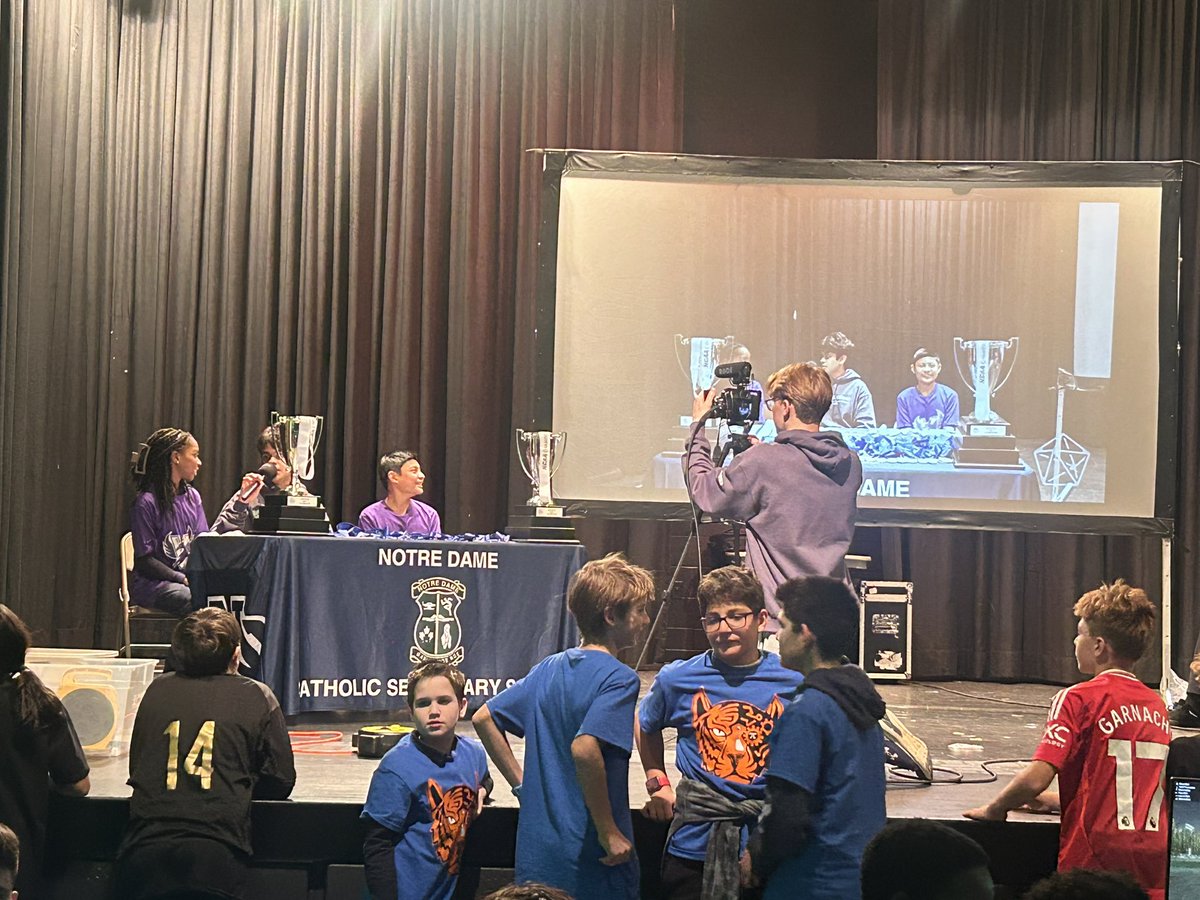Great times at <a href="/hcdsbsteam/">HCDSB STEAM</a> eSports tournament today @StVeronica10 🎮