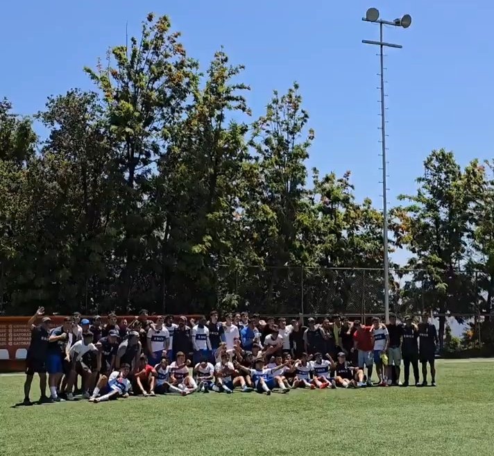 Radio de la Cato (@delacatoradio) on Twitter photo ¡LA SUB 18 SIGUE INVICTA Y ES FINALISTA DEL CLAUSURA! Jugará ante Colo Colo, que le ganó 1-0 a Coquimbo. Fue 2-1 a O'Higgins. Goles de Bastián Hurtado y Joaquín Meneses. ¡VAMOS <a href="/RamirezmuCarlos/">Carlos Ramírez</a> ! ¡LA SUB 18 SIGUE INVICTA Y ES FINALISTA DEL CLAUSURA! Jugará ante Colo Colo, que le ganó 1-0 a Coquimbo. Fue 2-1 a O'Higgins. Goles de Bastián Hurtado y Joaquín Meneses. ¡VAMOS <a href="/RamirezmuCarlos/">Carlos Ramírez</a> !