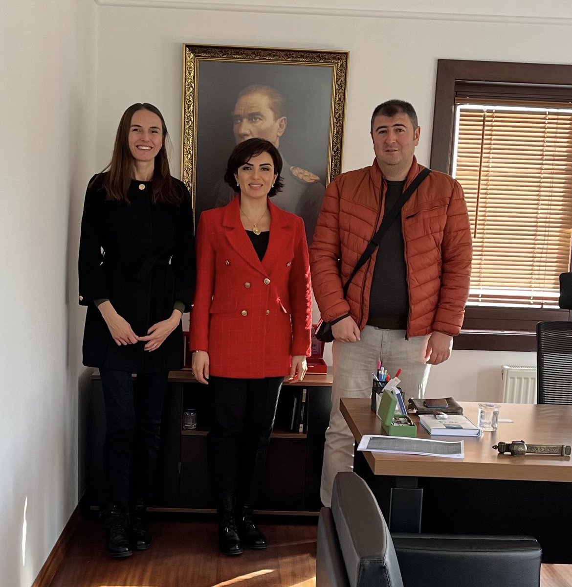 Seher Gündoğdu ve Mehmet Akif Gündoğdu’ya sürdürülebilirlik raporlamaları, SKDM’ye geçiş sürecinde iştiraklerimizin yükümlülükleri, sektörümüzün yeni trendlerini konuştuğumuz ve değerli uzgörülerini  aktardıkları nezaketli ziyaretleri çok teşekkür ederim