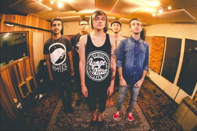 caioxweber's tweet image. Nem eu acredito que consegui reunir essa formação aqui pra tocar um som no show do dia 14 😭🙏