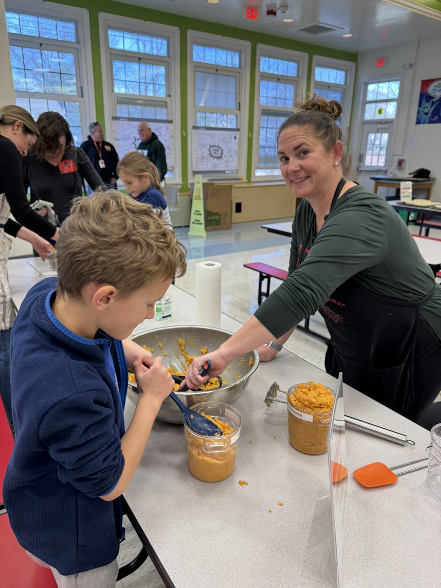 Taylor Astbury tweet media