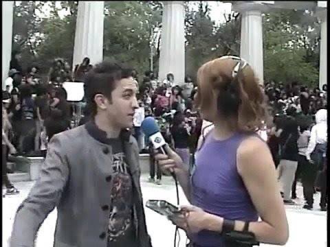 egomezreal's tweet photo. @ChumelTorres Que horror, pasan los años y la gente no deja de hacer tianguis donde no debe 🙃 https://t.co/X7DEAklUGq