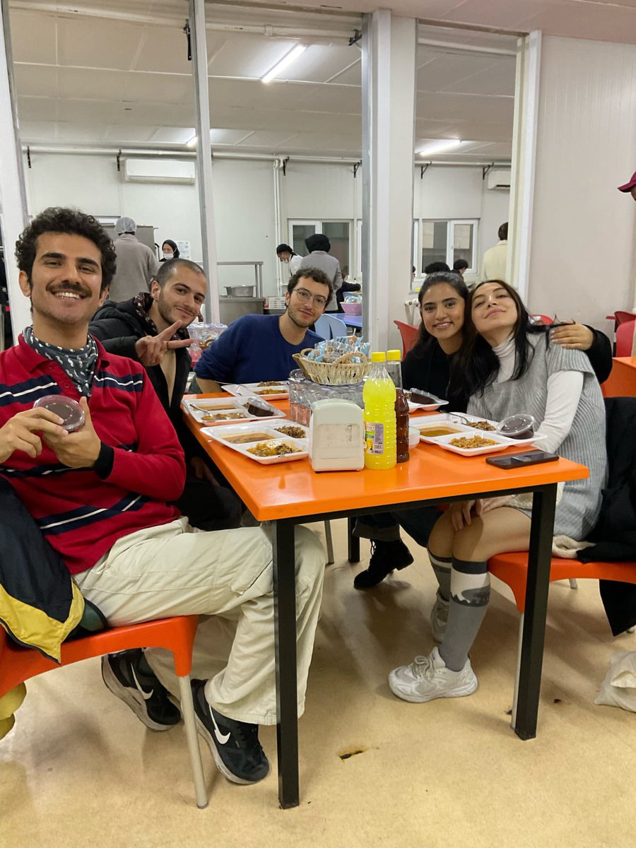 vegan_iu's tweet photo. "Vegancı"ların kazanımı!
İÜ tarihinde ilk kez akşam yemeğinde vegan yemek çıktı. Esnaf yemekhanesinde akşam yemeğinde de vegan seçenek olacak,  yemekhane görevlilerine "vegancı"olduğunuzu söylemeniz yeterli. Kendinizi bir rumuzla kaydettirebilirsiniz. Dayanışma yaşatır! 🌱 https://t.co/fNPhaH8dFr