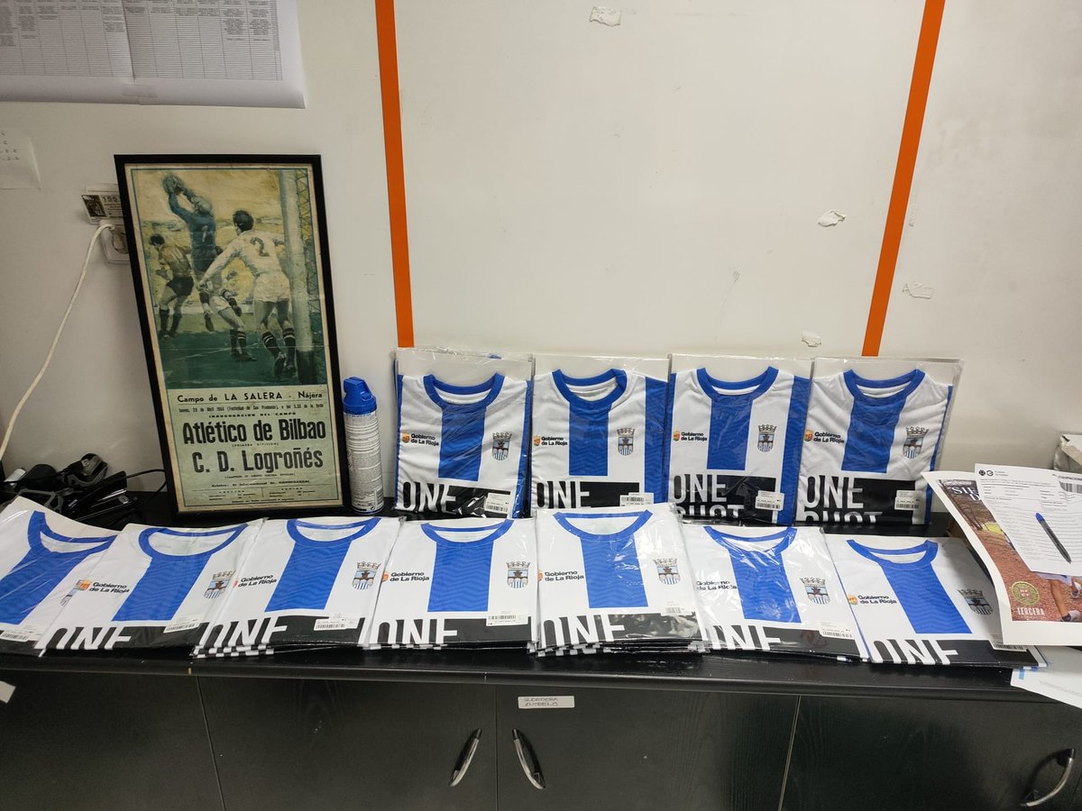 Ya tenemos nueva remesa de camisetas del #Náxara en la Tienda del Club

#AúpaNáxara #SoyDelNáxara #LaPasiónSeViveJuntos