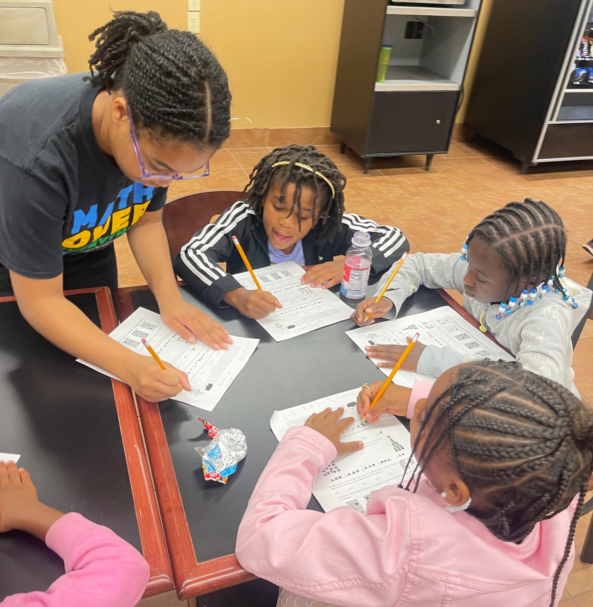ExponentiaPrime's tweet image. 🎉 Math Circle moments = pure joy! From teamwork to problem-solving, these young thinkers are unstoppable! 🧠✨ The journey doesn’t stop here—our K-5 Math Competition is coming up on Feb. 15 at the Indiana State Museum! 🏆 Register at our website! #ExponentiaPrime #MathCircle