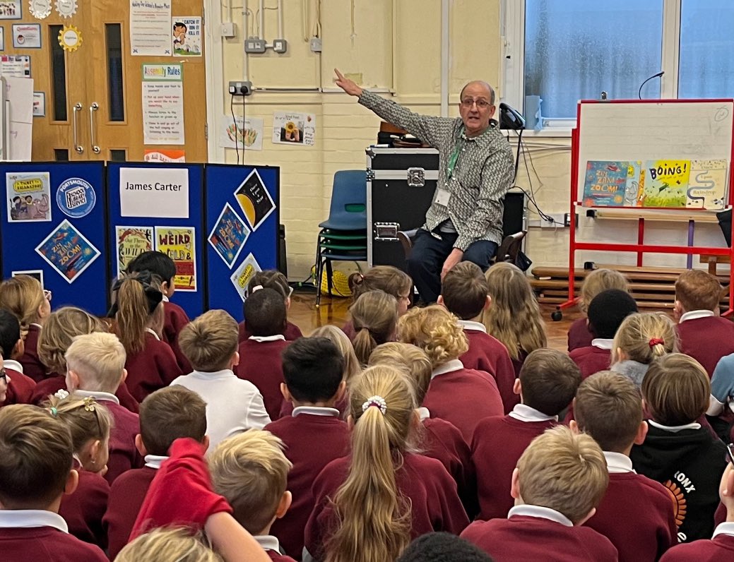 Portsmouth School Library Service tweet media