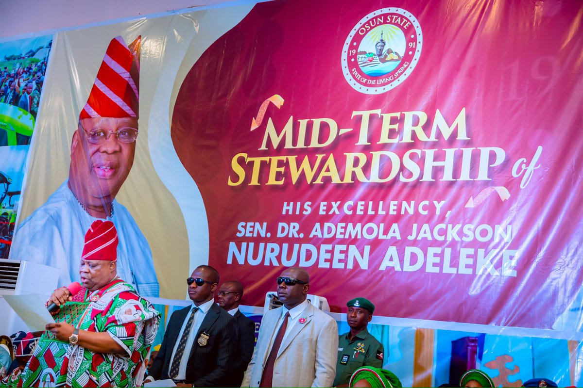AAdeleke_01's tweet photo. During our second anniversary event tagged "Midterm Stewardship" held earlier today, I handed over the digitized Certificate of Occupancy (C of O) to some beneficiaries, marking the successful launch of the C of O in 45 days initiative of our administration. 

This initiative is a significant milestone in our journey towards modernizing land administration in Osun State and a testament to our commitment to innovation and excellence in public service.

The introduction of automation and digitization of the entire C of O process will ensure efficiency and promptness and avail genuine land and property owners, who present survey plans that have already been cleared by the Office of the Surveyor-General, the opportunity to process and receive their Certificates of Occupancy within 45 Days to apply through https://t.co/We6lnqUxcn and have their C of O processed and ready in record time. 

Since the adoption of this new technology, I have signed and approved the over 3000 C of Os applications that were pending. This will enhance and promote the state economy as land and property owners can readily deploy their C of O as collateral.

#AdelekeMidtermScorecard 
#ImoleImpactfulGovernance 
#ForAGreaterOsun