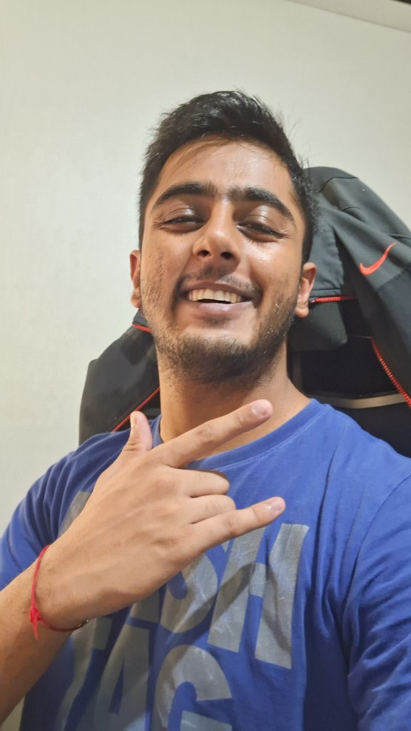 shenz63's tweet photo. We are LIVE for some #BlackOps6 cookage, followed by Ranked #RocketLeague 3's with the boys! 🔫🔥⚽🚙
Join us for a night of clean plays, laughs, throws & a lot of fun! ❤️
https://t.co/rjbMIqkR3K
#LiveOnTwitch #ZAStreams #GoodVibesOnly #DeathToDull #ForwardTogether https://t.co/L0Bp9FwD71