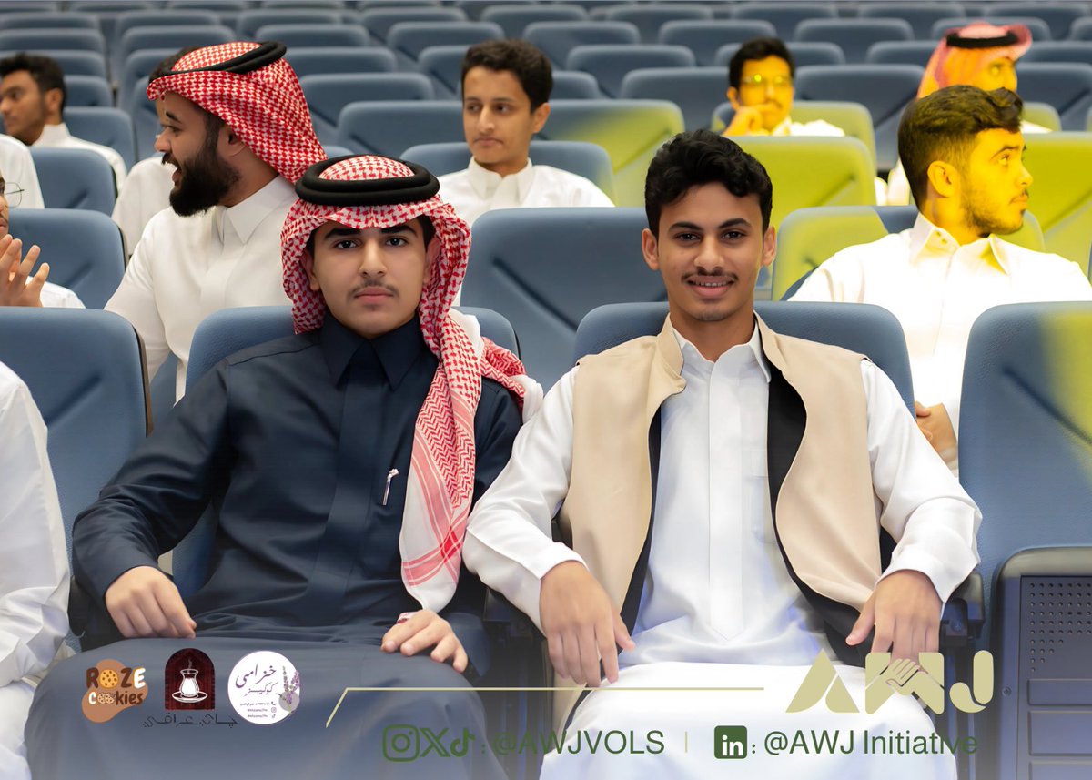 AWJVols's tweet photo. لقطات من إجتماع أوج 
فريق أوج يجتمع على الإبداع و التعاون دائمًا ✨
#في_أوج_العطاء 
شكرًا للرعاة على دعمهم و مساهمتهم https://t.co/dhPcT8pHsq