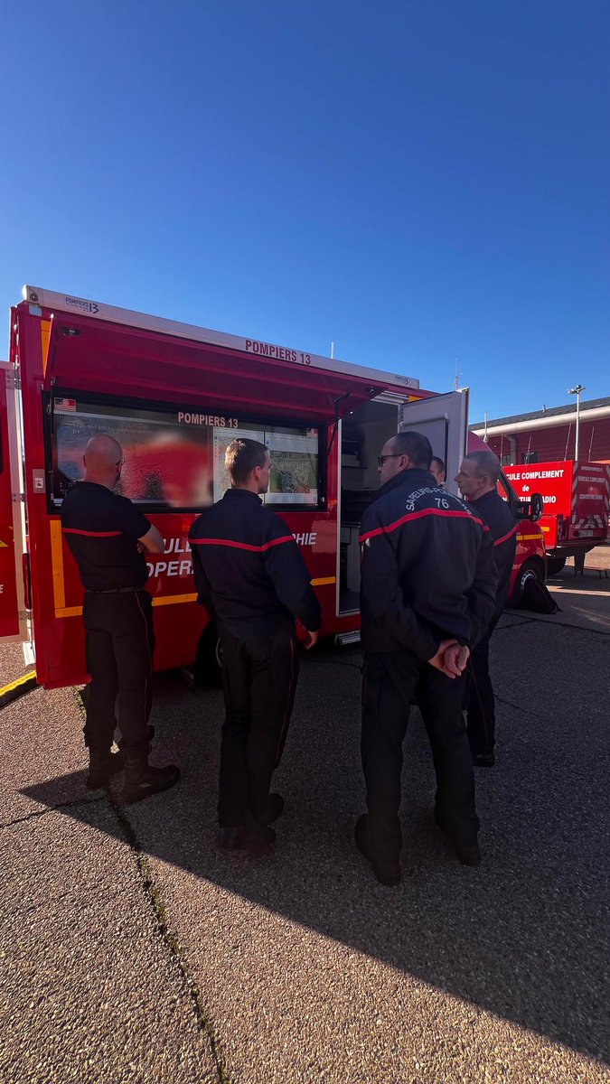 ECASCVALABRE's tweet photo. École d'Application de Sécurité Civile 
Formation d'officiers Systèmes d'information et de Communication 
#valabre #DGSCGC #secours #ecasc #pompiersdefrance #sécuritécivile #FormationInternationale https://t.co/6KFeSfmij2