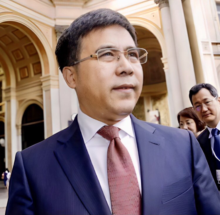 Former Bank of China chairman Liu Liange, has been sentenced to death on corruption charges. Now he will wish he is a Nigerian (where you steal $billions &amp; walk free). There should be Death Penalty for looters in Nigeria; start with Yahaya Bello. DO YOU AGREE?