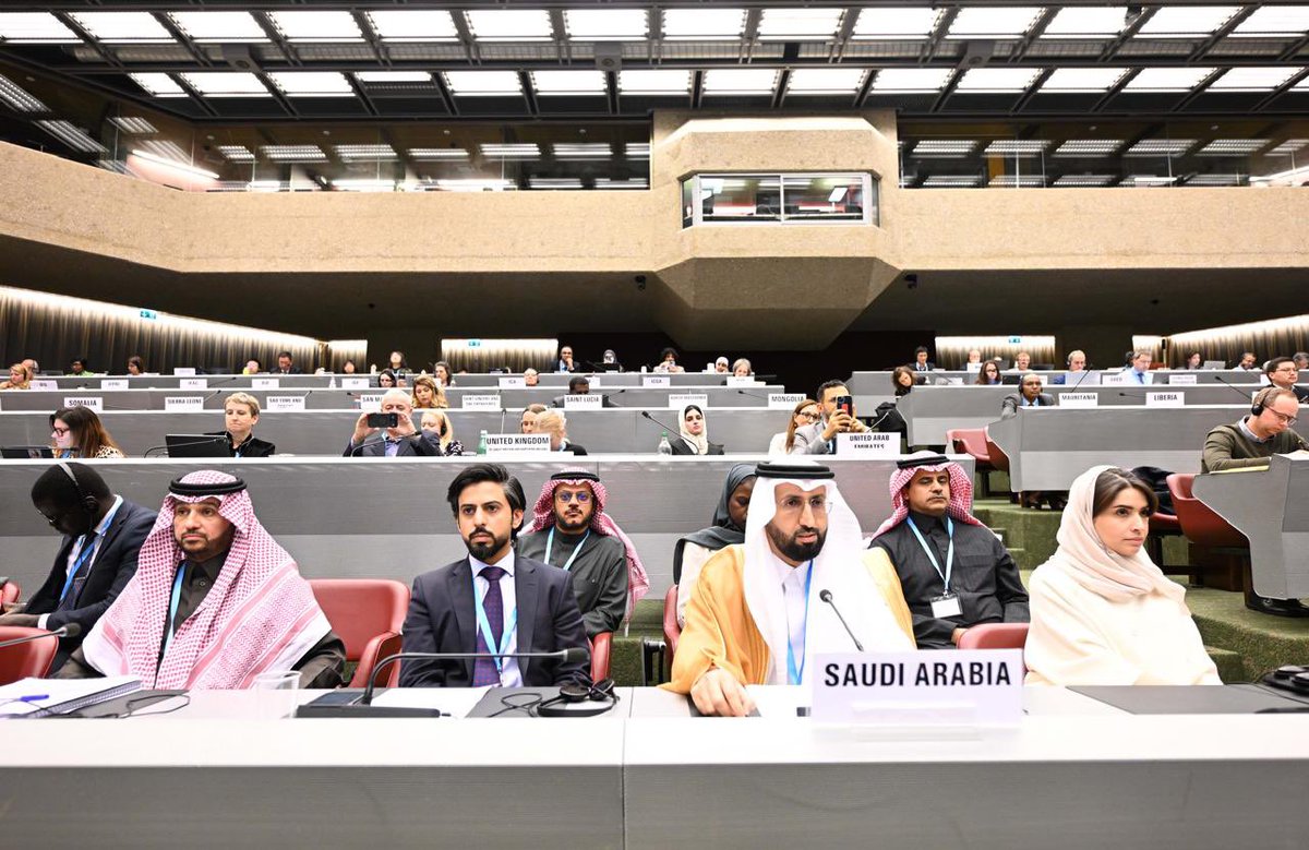 aljadhey's tweet photo. أرفع خالص آيات الشكر والامتنان لمقام مولاي خادم الحرمين الشريفين وسمو سيدي ولي العهد على الدعم اللامحدود، الذي يقودنا دومًا نحو قمم الإنجاز…

بكل فخر، أعلن عن تعيين المملكة العربية السعودية، ممثلةً بهيئة #الغذاء_والدواء، نائبًا لرئيس هيئة الدستور الغذائي (كودكس). إنجاز يعكس تطلعات #رؤية_السعودية_2030 نحو تعزيز الريادة العالمية.

كما قال سمو ولي العهد -حفظه الله-: “همة السعوديين مثل جبل طويق، لن تنكسر”. اليوم نرى هذه الكلمات تتحقق في إنجاز جديد يُبرز رؤية قيادتنا الرشيدة التي تواصل دعمها اللامحدود، واضعةً المملكة على طريق الإنجازات العالمية والمستقبل المزدهر نحو القمة.