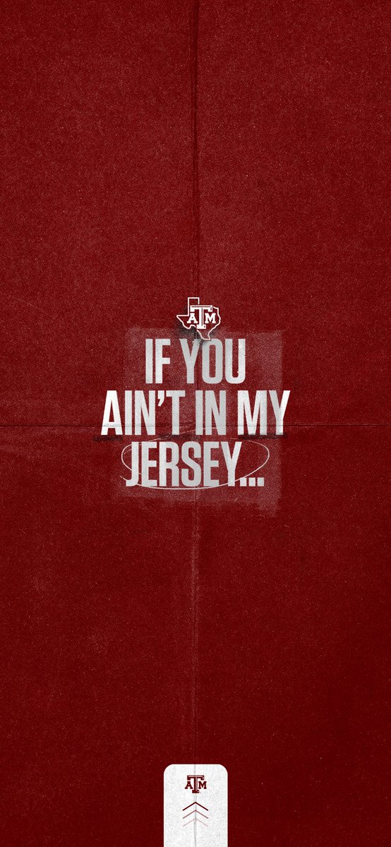 AggieFootball's tweet photo. 👀📲

#GigEm |  #WallpaperWednesday https://t.co/0vt24x7kel