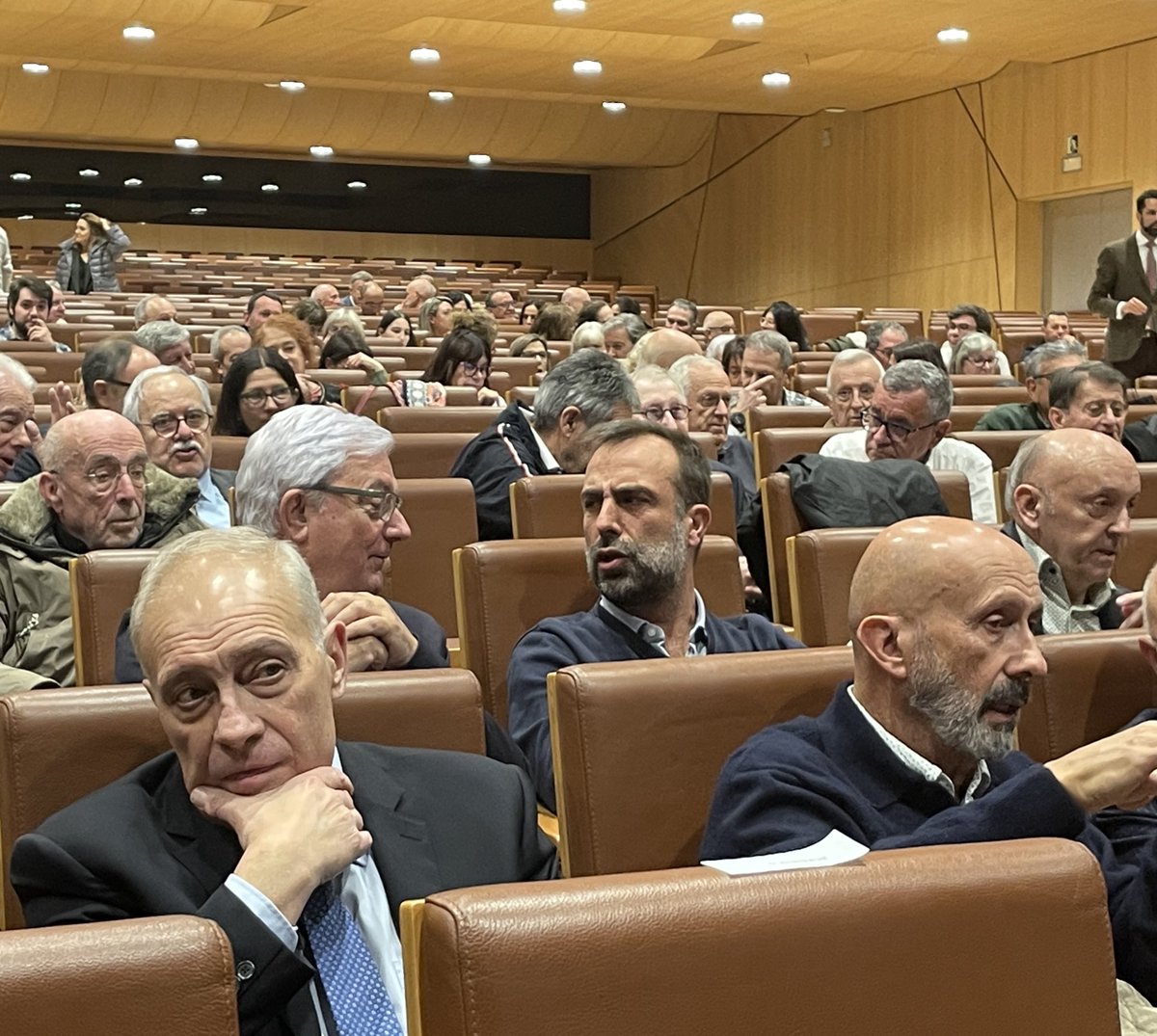 Confederació Empresarial Andorrana tweet media