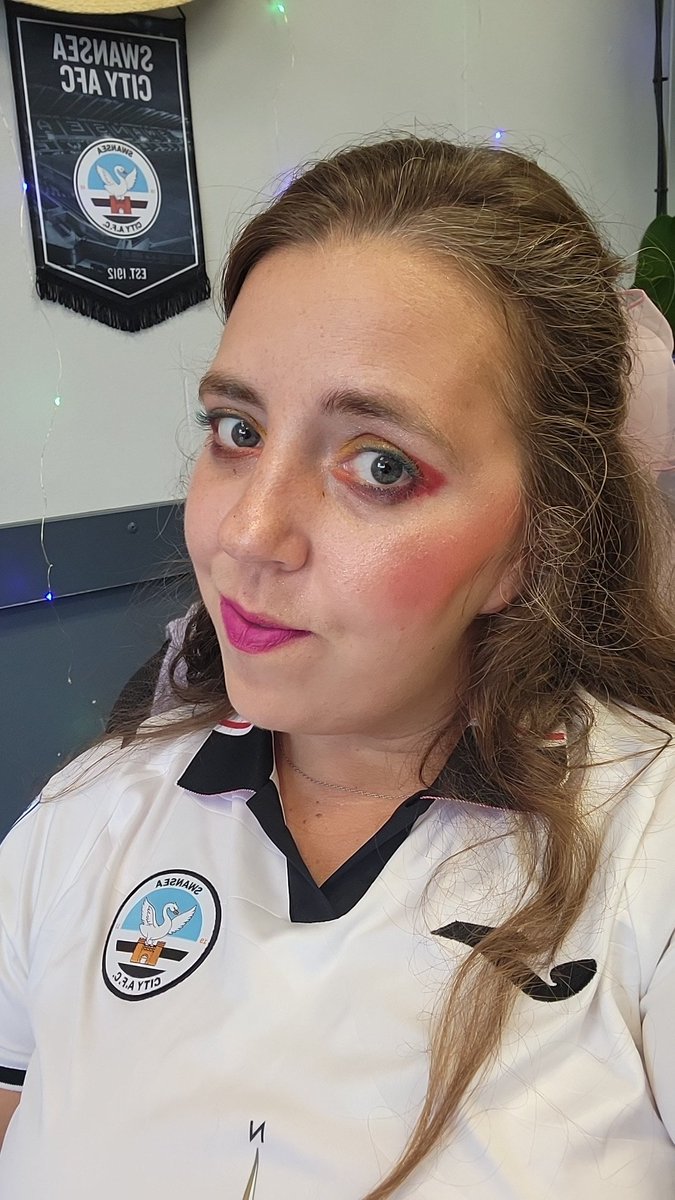 Super excited to teach my coworkers the Swansea Way! #jackathome <a href="/SwansGlobal/">Global Jacks</a> #statesidejacks #jackarmy <a href="/SwansOfficial/">Swansea City AFC</a>