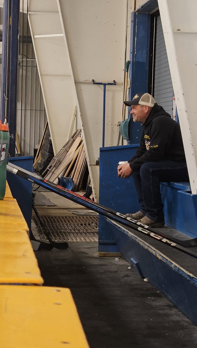 AAAU18Chiefs's tweet photo. Chiefs want to wish this legend a Happy Birthday!! Keep being awesome Dan the Iceman!! 
#CHIEFSPRIDE
#CHIEFSFAMILY https://t.co/9k7CY7Dqqo
