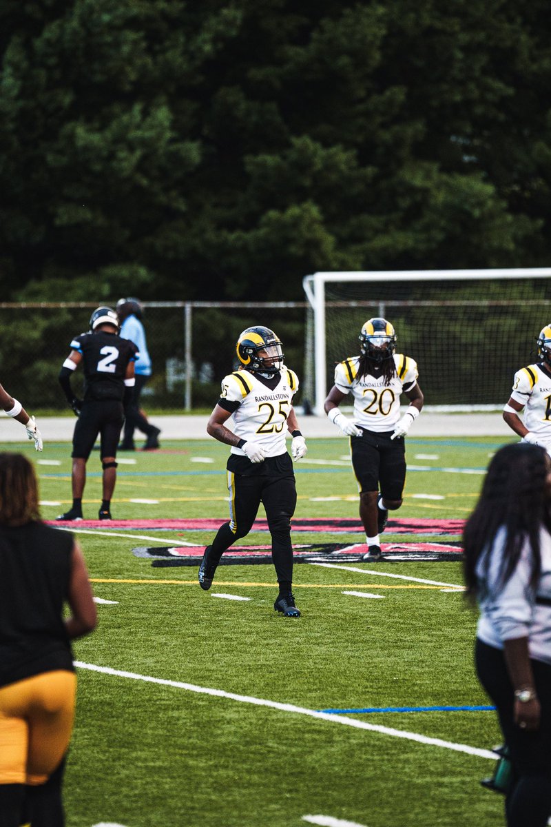 End season Highlights 
1st Team All county ⭐️
44 Tackles 
4 TFL
2 Ints
3 Sacks
Kenneth Sutton 5’10 180 LB/SS  

hudl.com/v/2QJRGj