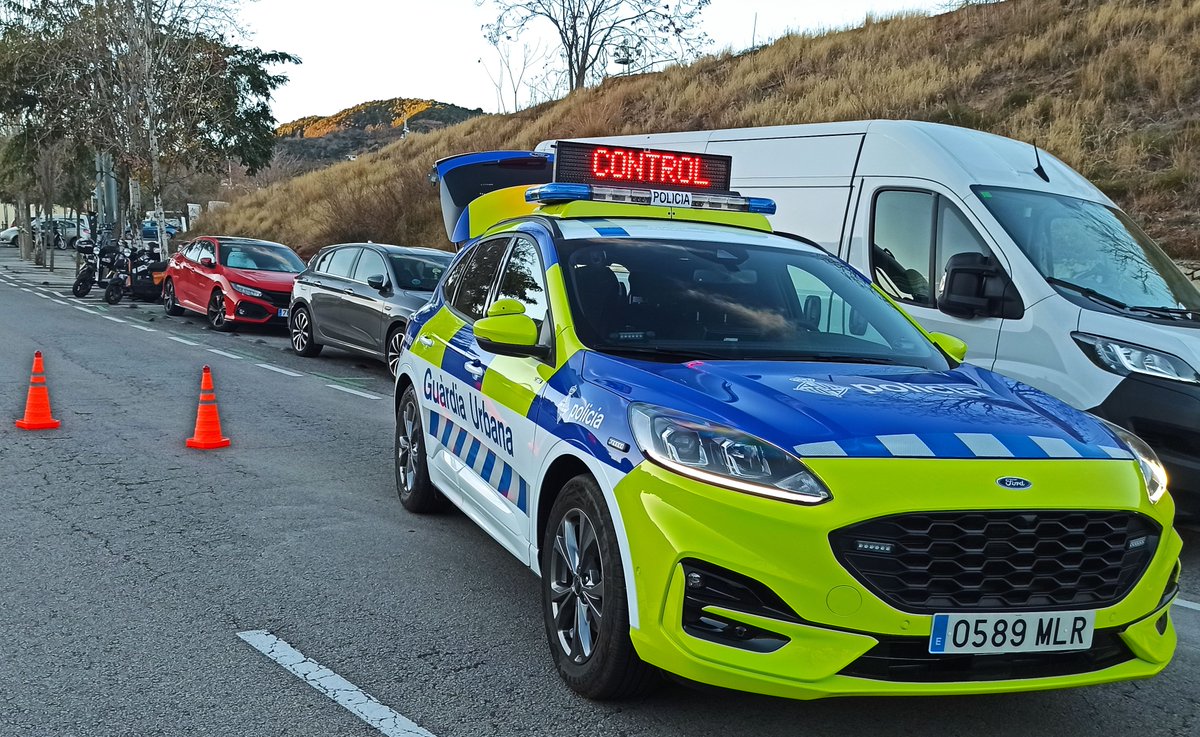 Guàrdia Urbana Barcelona tweet media