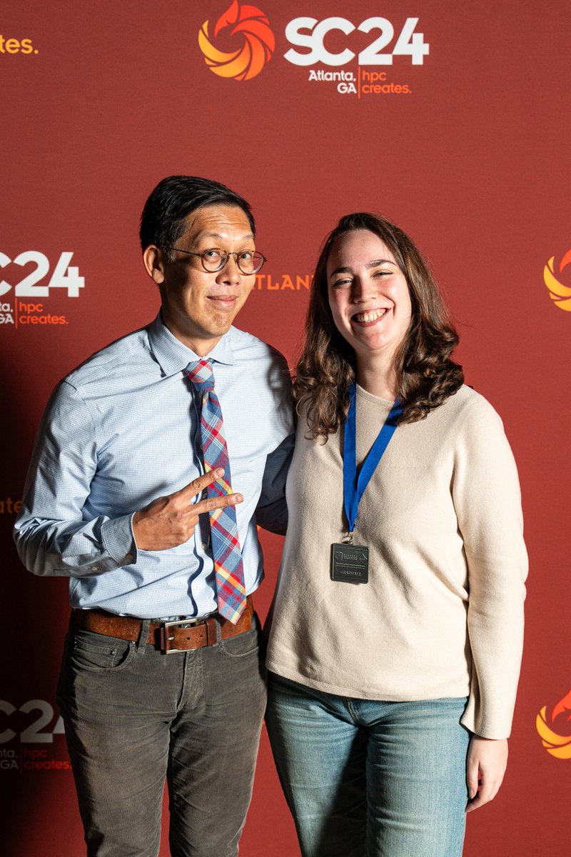 Our students and faculty were at #SC24 last week to network and share research with HPC experts from around the world! Along with checking out our GT@SC24 website 🔗👇, here are shots of a few of our favorite moments!

sites.gatech.edu/research/sc-20…

📸 by Lillie Elliot &amp; Christa Ernst