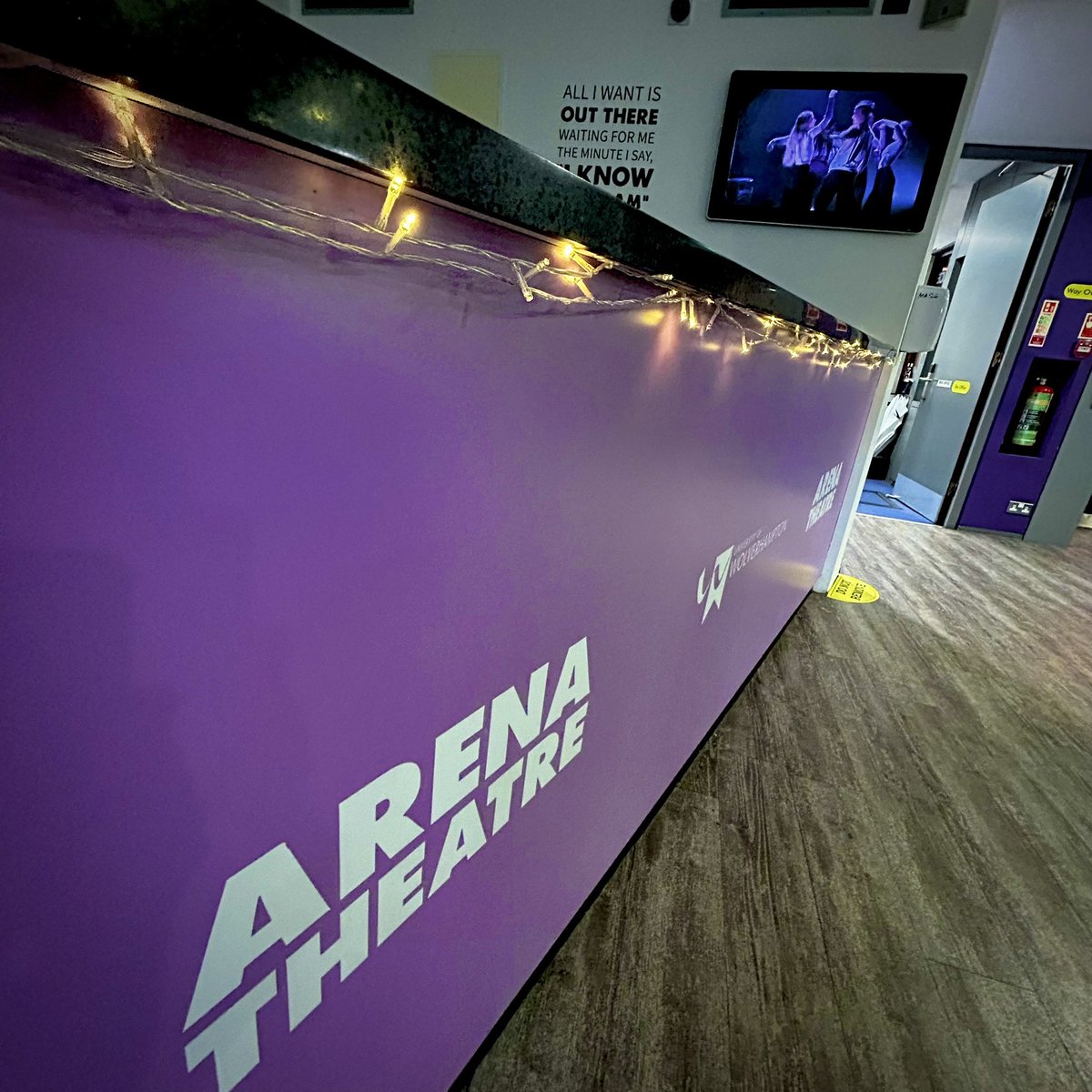 Christmas has arrived at the Arena Theatre 🎄💫