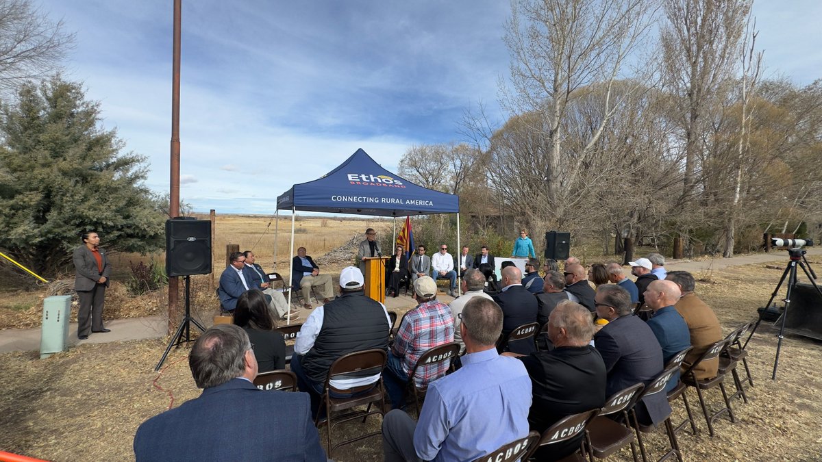 azcommerce's tweet photo. NEW - @GovernorHobbs and partners broke ground on a project to connect 3,180+ homes & businesses in Apache County! With 72 miles of fiber, the broadband infrastructure will support rural communities like Alpine, Concho, Eagar, Greer, Nutrioso, Springerville, St. Johns and Vernon. https://t.co/a8tLj4L6sv