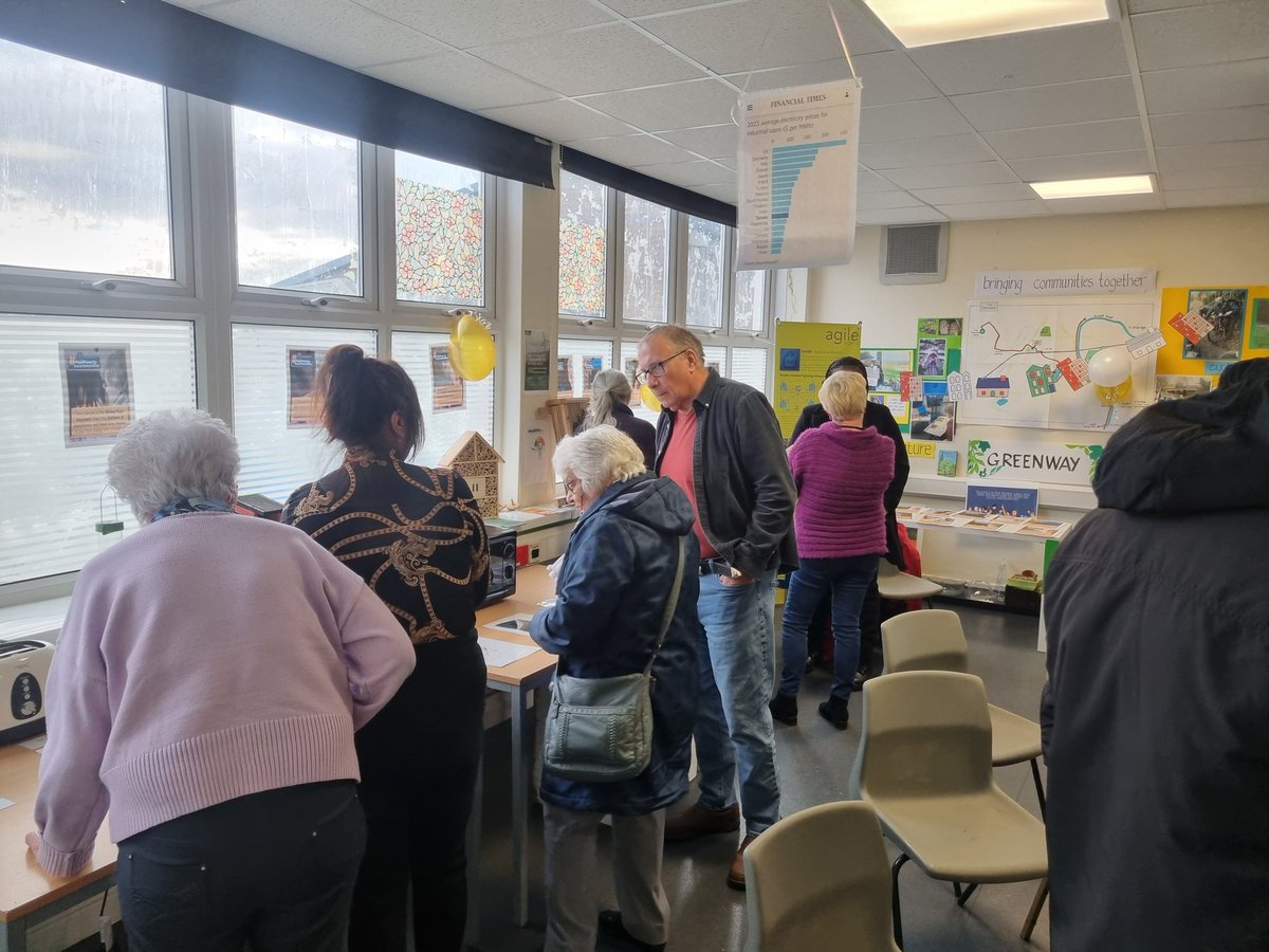 ryecrofthub's tweet photo. #FuelPovertyAwarenessDay  had a fantastic turnout at our fuel poverty awareness event. We even had the local authority in attendance.  Thank you to everyone. https://t.co/Jf8wAGI65f