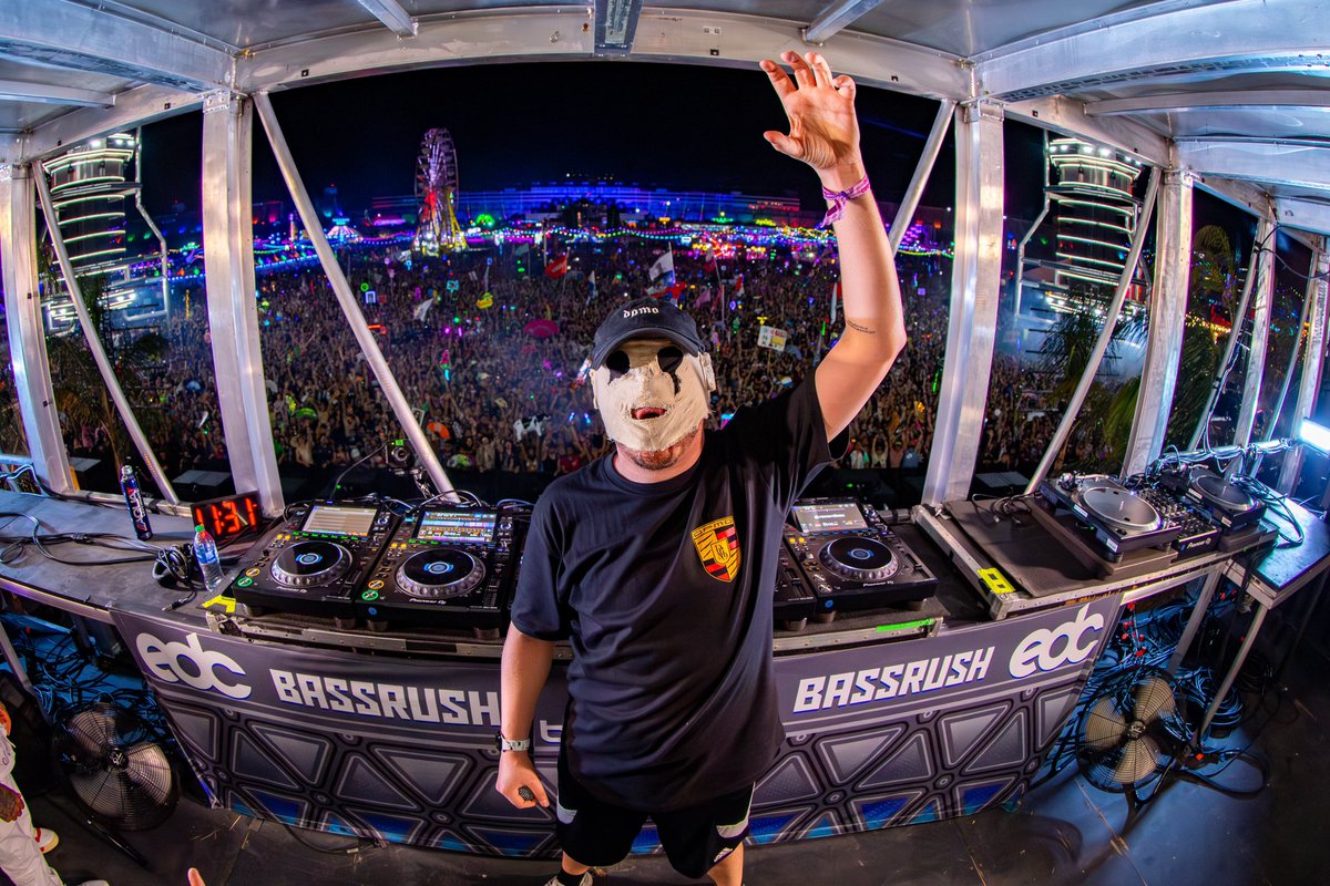 GRIMEFEST (@grime_fest) on Twitter photo Your Full Lineup for The Nightmare Before Grimefest is here, featuring <a href="/FuntCaseUK/">FuntCase | DPMO</a> return to Texas. with a stacked support lineup😈🔥
Tickets going fast so act accordingly 😮💨
loop1tickets.com/FullGrindEnt/f…? Your Full Lineup for The Nightmare Before Grimefest is here, featuring <a href="/FuntCaseUK/">FuntCase | DPMO</a> return to Texas. with a stacked support lineup😈🔥
Tickets going fast so act accordingly 😮💨
loop1tickets.com/FullGrindEnt/f…?